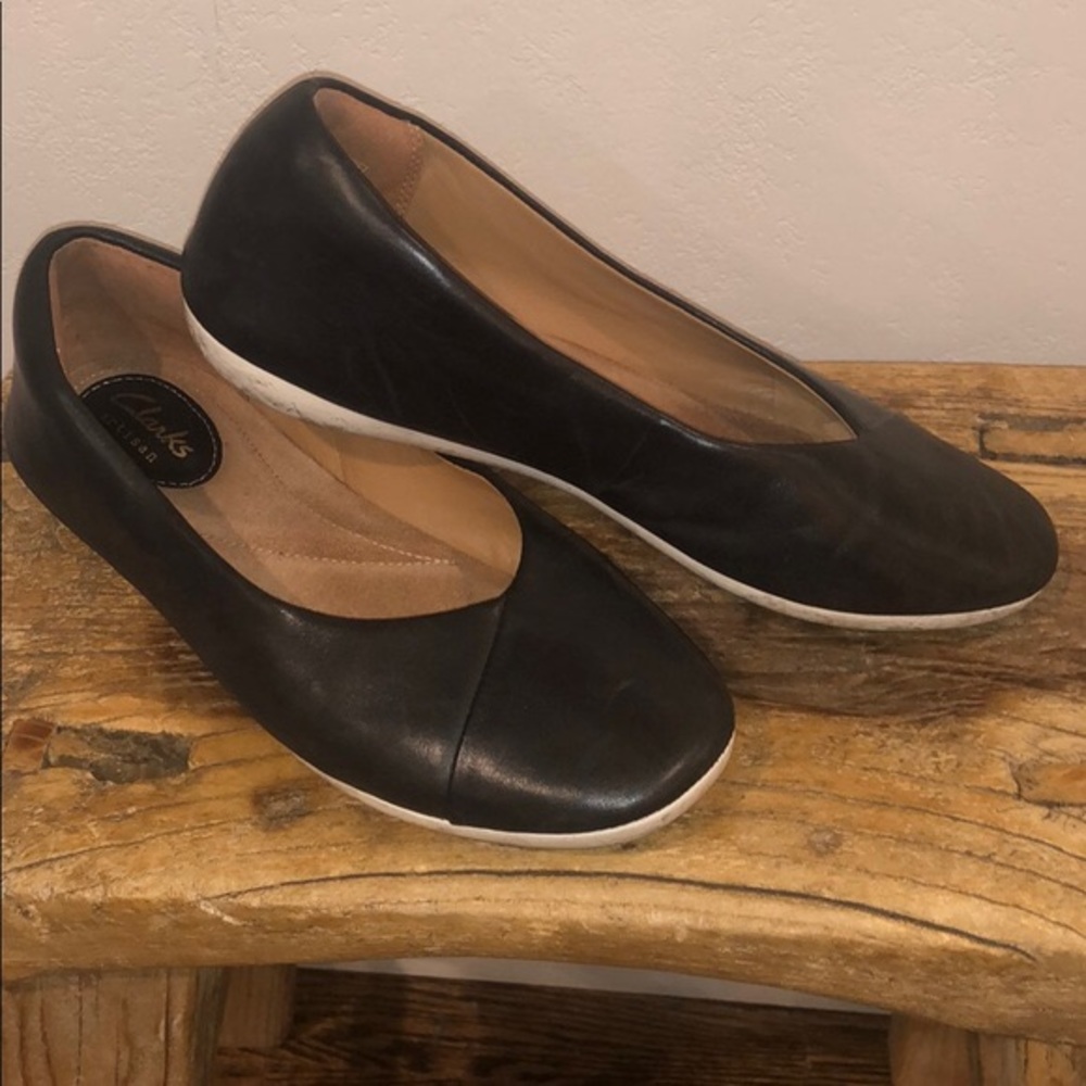 Clark’s Artisan Leather Flats